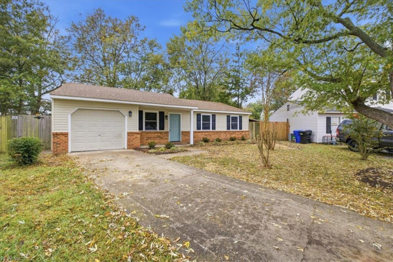 Photo 2 of 33 residential for sale in Virginia Beach virginia