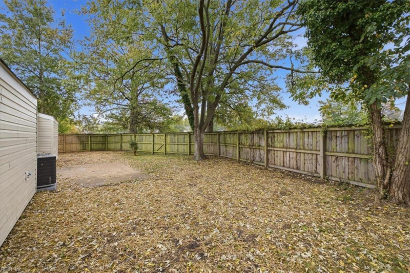 Photo 31 of 33 residential for sale in Virginia Beach virginia