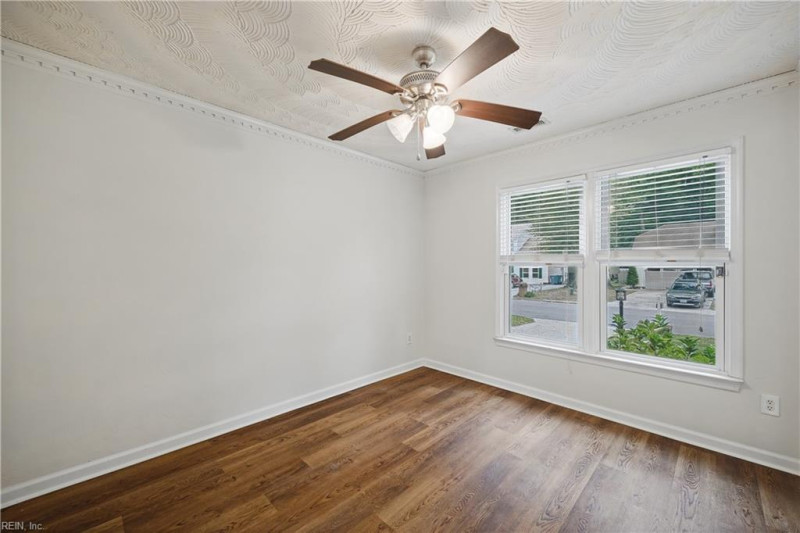 Photo 12 of 40 residential for sale in Chesapeake virginia Photo 12 of 40 residential for sale in Chesapeake virginia