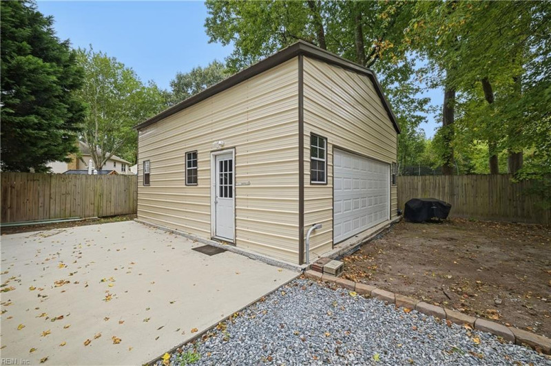 Photo 36 of 40 residential for sale in Chesapeake virginia Photo 36 of 40 residential for sale in Chesapeake virginia
