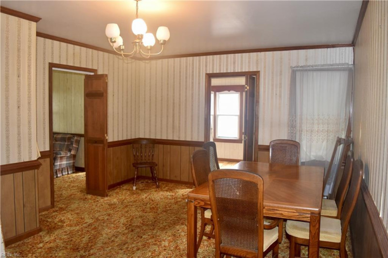 Photo 4 of 14 residential for sale in Poquoson virginia