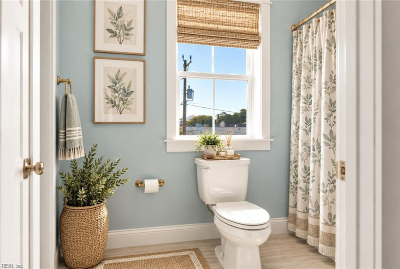 Photo 11 of 19 residential for sale in Norfolk virginia