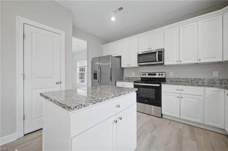 Photo 15 of 50 residential for sale in Newport News virginia