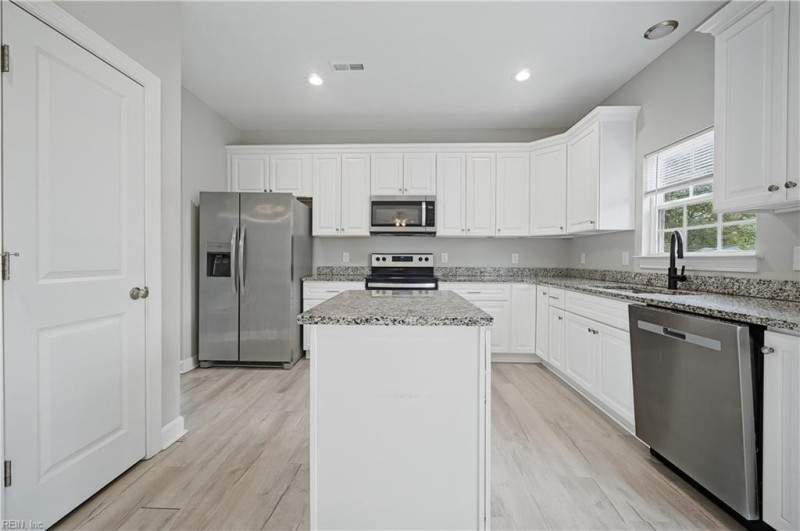 Photo 16 of 50 residential for sale in Newport News virginia