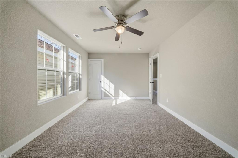 Photo 29 of 33 residential for sale in Portsmouth virginia