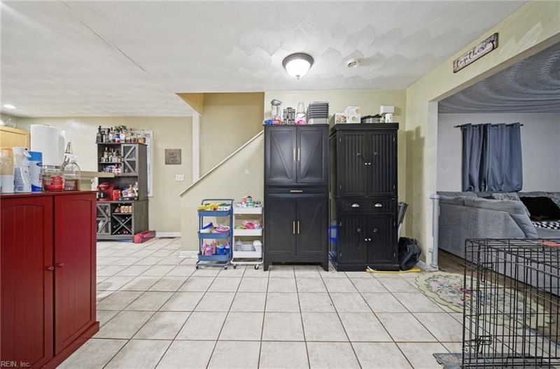 Photo 10 of 46 residential for sale in Norfolk virginia