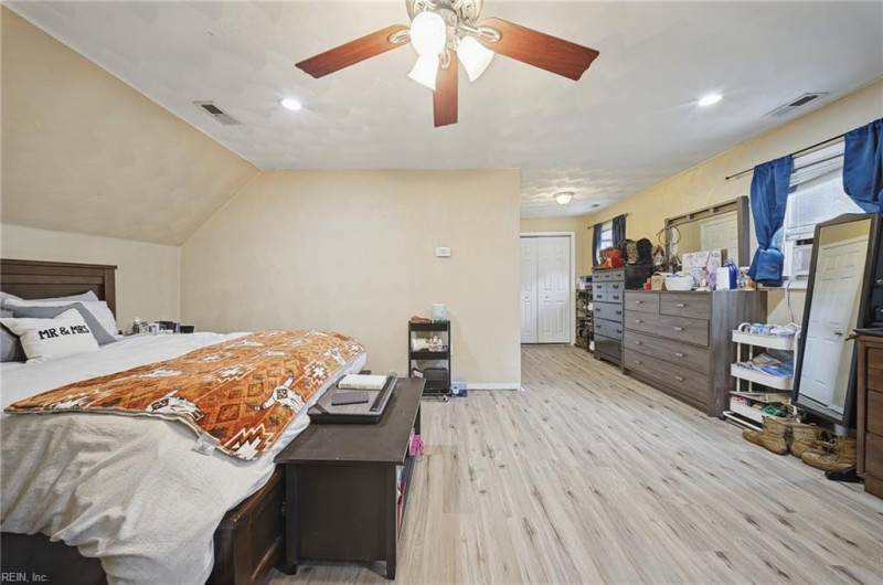 Photo 26 of 46 residential for sale in Norfolk virginia