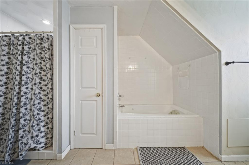 Photo 27 of 46 residential for sale in Norfolk virginia