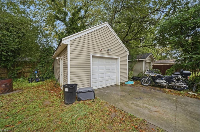 Photo 32 of 46 residential for sale in Norfolk virginia