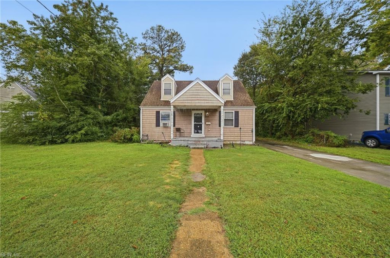 Photo 4 of 46 residential for sale in Norfolk virginia