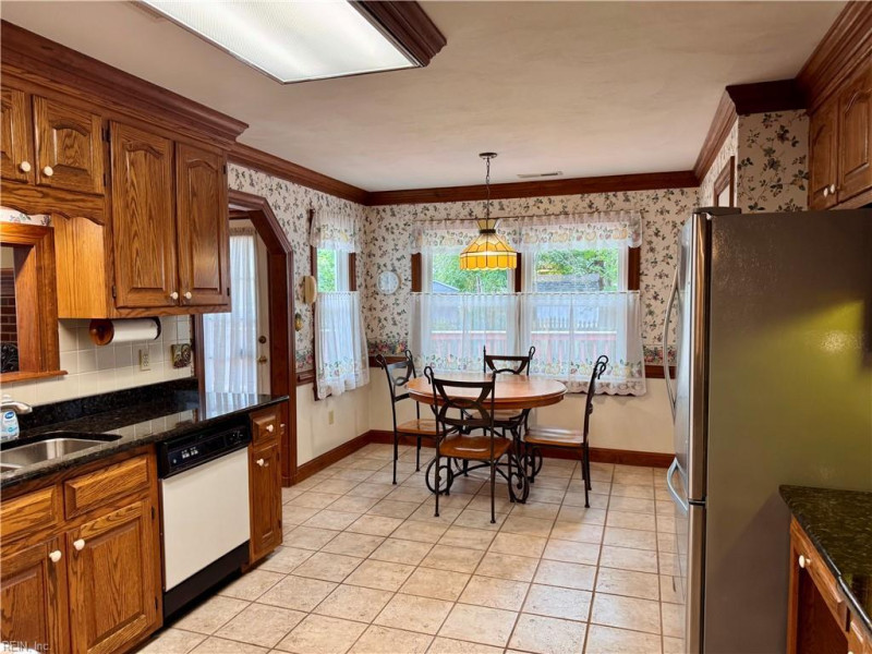 Photo 10 of 15 residential for sale in Chesapeake virginia