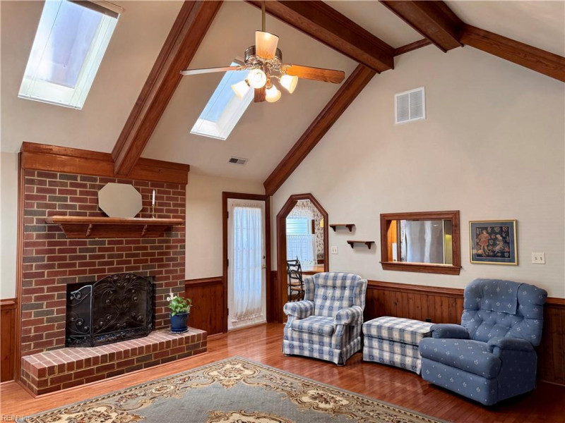Photo 13 of 15 residential for sale in Chesapeake virginia