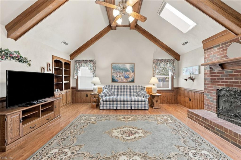 Photo 30 of 49 residential for sale in Chesapeake virginia