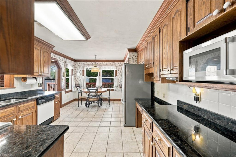 Photo 32 of 49 residential for sale in Chesapeake virginia