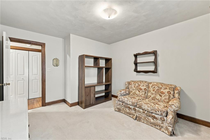 Photo 34 of 49 residential for sale in Chesapeake virginia
