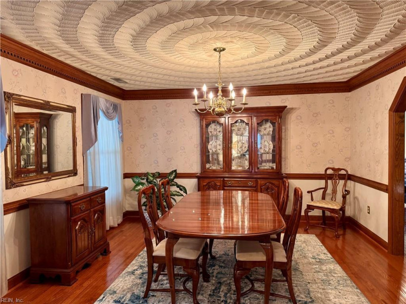 Photo 5 of 15 residential for sale in Chesapeake virginia