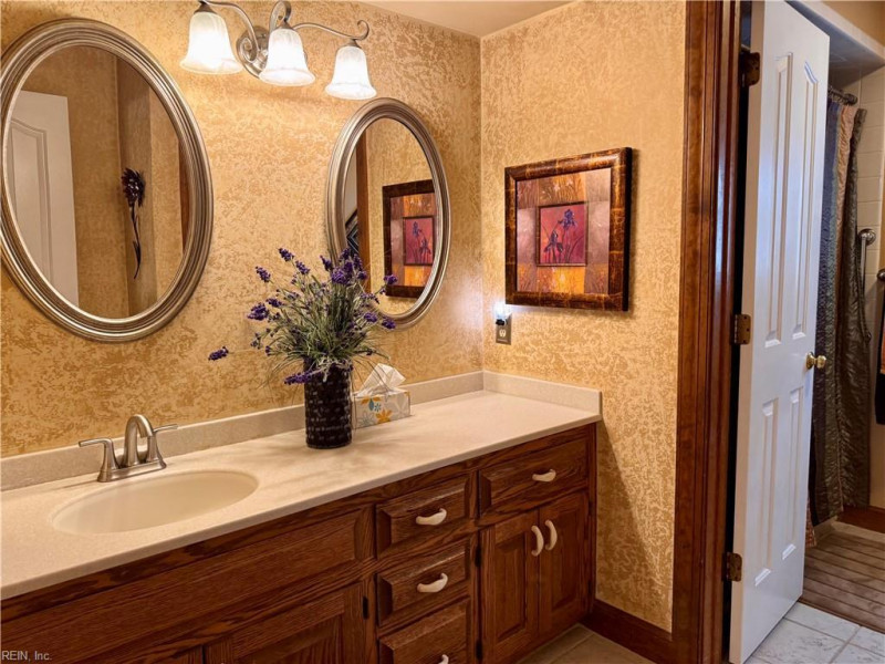 Photo 9 of 15 residential for sale in Chesapeake virginia