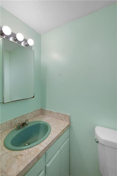 Photo 17 of 29 residential for sale in Portsmouth virginia Photo 17 of 29 residential for sale in Portsmouth virginia