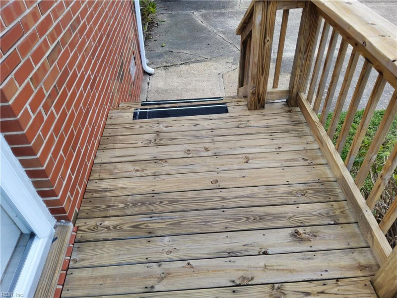 Photo 10 of 31 residential for sale in Virginia Beach virginia