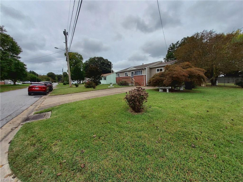 Photo 12 of 31 residential for sale in Virginia Beach virginia