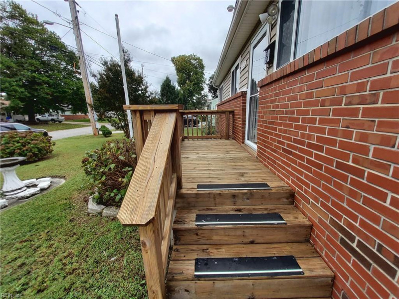 Photo 13 of 31 residential for sale in Virginia Beach virginia