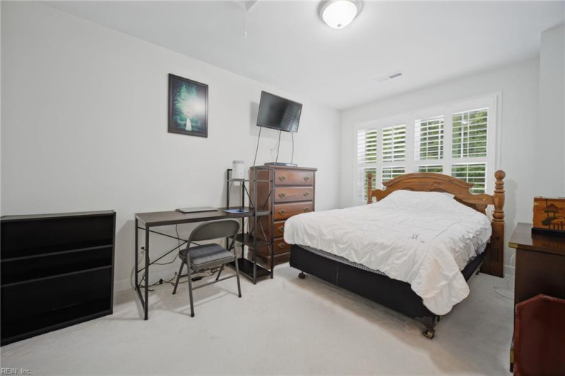 Photo 25 of 46 residential for sale in Newport News virginia