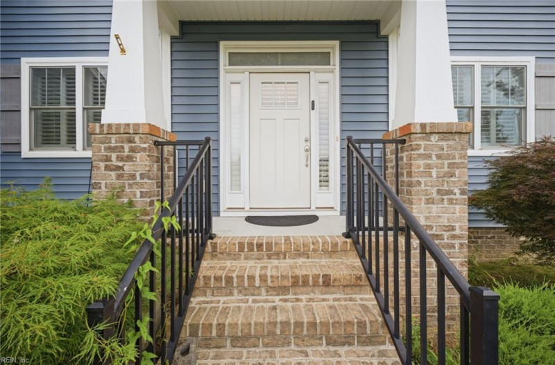 Photo 5 of 46 residential for sale in Newport News virginia