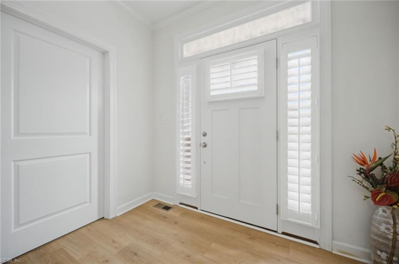Photo 6 of 46 residential for sale in Newport News virginia