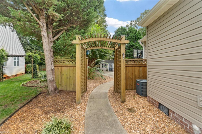 Photo 45 of 48 residential for sale in Chesapeake virginia Photo 45 of 48 residential for sale in Chesapeake virginia