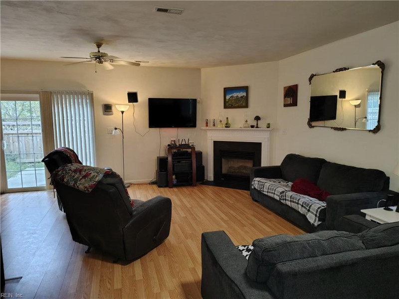 Photo 2 of 17 residential for sale in York County virginia
