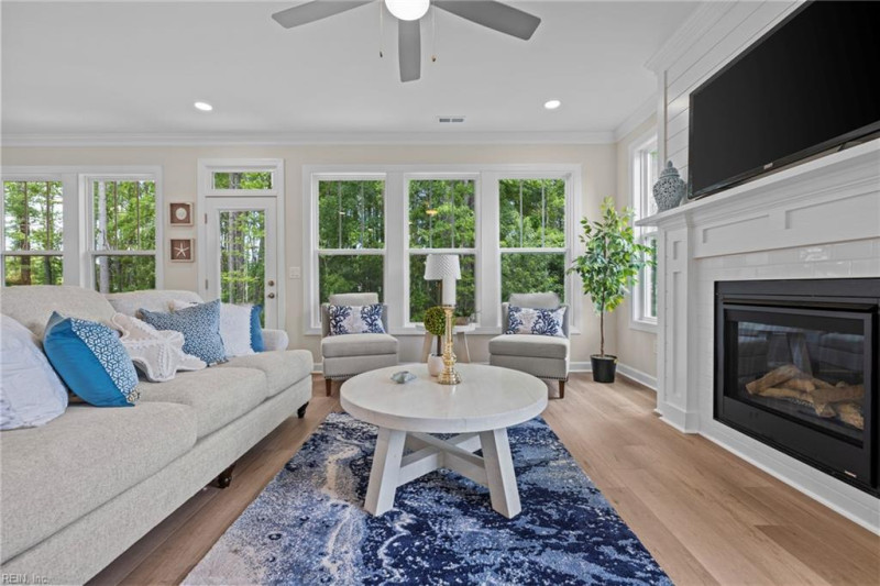 Photo 17 of 47 residential for sale in Virginia Beach virginia