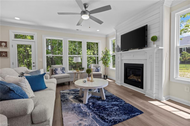 Photo 3 of 47 residential for sale in Virginia Beach virginia
