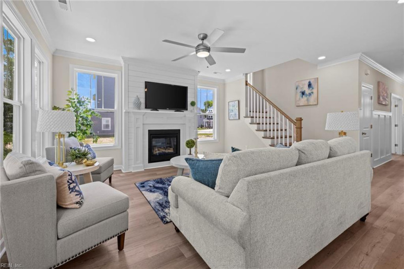 Photo 5 of 47 residential for sale in Virginia Beach virginia