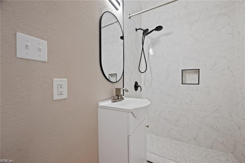Photo 16 of 32 residential for sale in Portsmouth virginia Photo 16 of 32 residential for sale in Portsmouth virginia