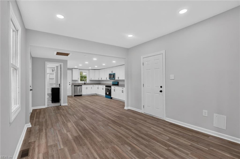 Photo 15 of 50 residential for sale in Elizabeth City virginia