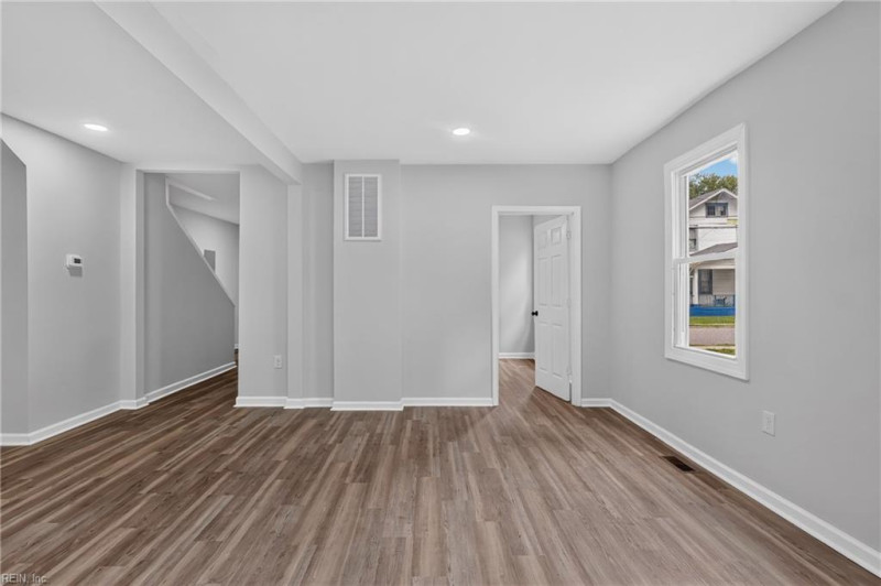 Photo 17 of 50 residential for sale in Elizabeth City virginia