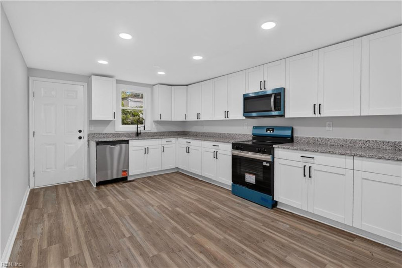 Photo 6 of 50 residential for sale in Elizabeth City virginia