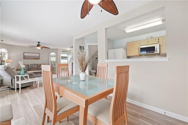 Photo 12 of 45 residential for sale in Virginia Beach virginia