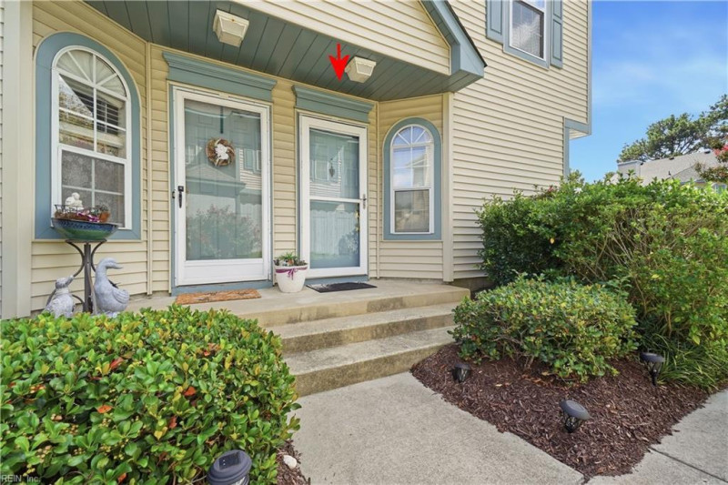 Photo 5 of 45 residential for sale in Virginia Beach virginia