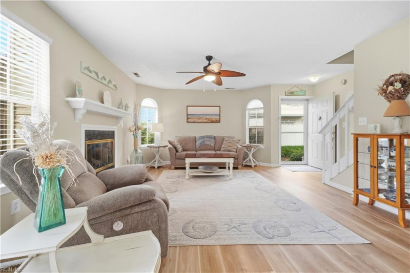 Photo 6 of 45 residential for sale in Virginia Beach virginia