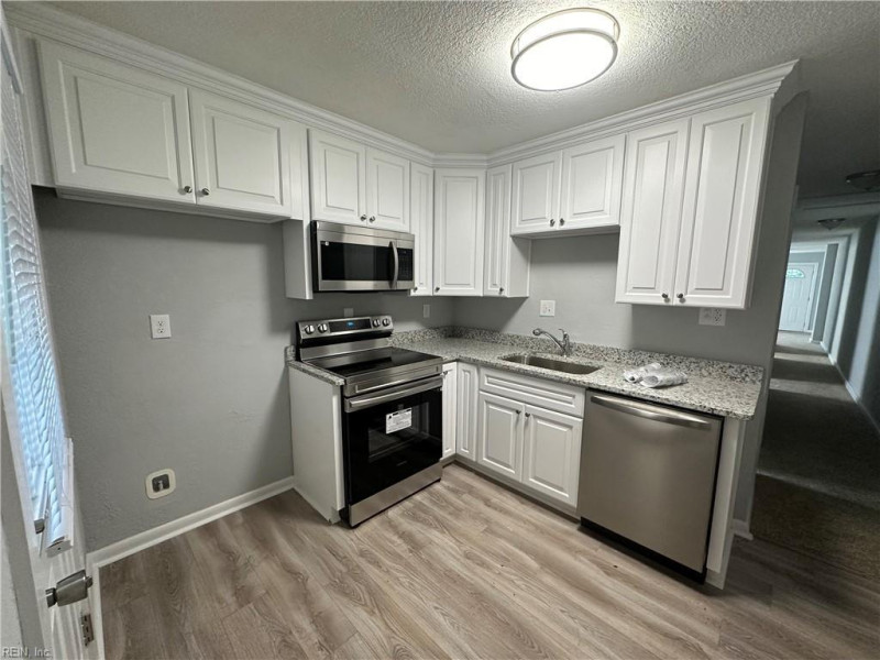 Photo 8 of 19 residential for sale in Newport News virginia