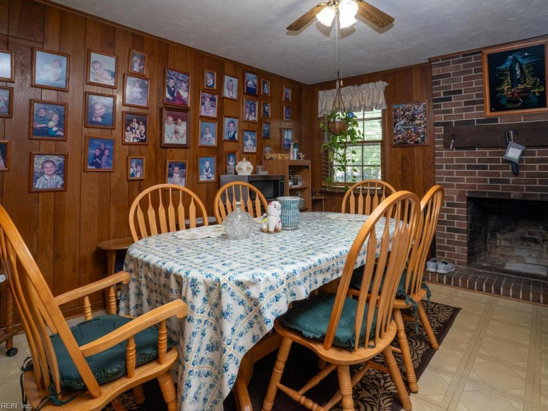 Photo 10 of 27 residential for sale in Virginia Beach virginia