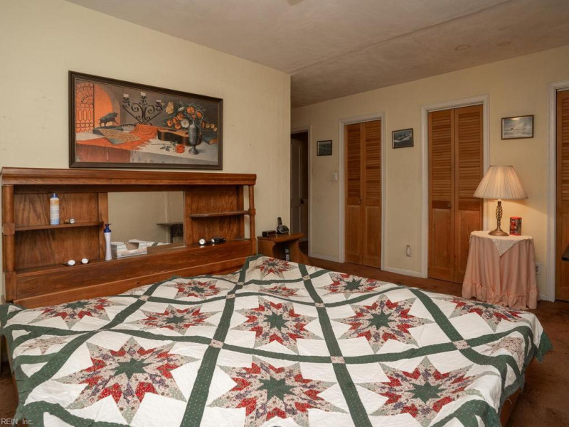 Photo 13 of 27 residential for sale in Virginia Beach virginia
