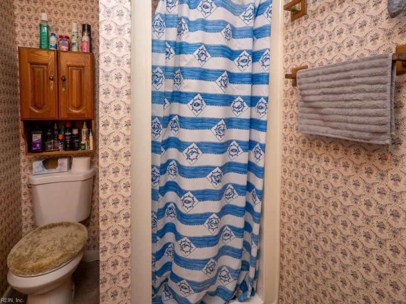 Photo 15 of 27 residential for sale in Virginia Beach virginia