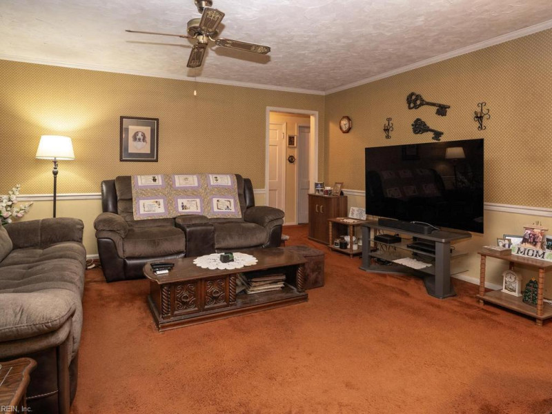 Photo 3 of 27 residential for sale in Virginia Beach virginia