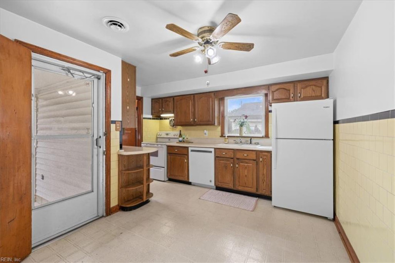 Photo 5 of 39 residential for sale in Norfolk virginia Photo 5 of 39 residential for sale in Norfolk virginia
