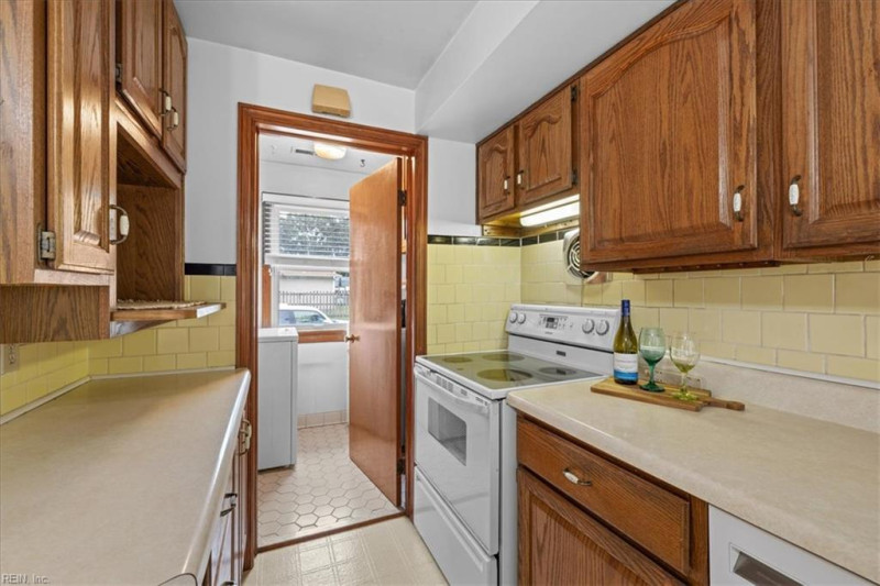 Photo 8 of 39 residential for sale in Norfolk virginia Photo 8 of 39 residential for sale in Norfolk virginia