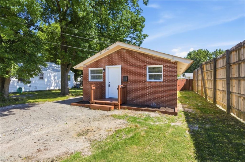 Photo 2 of 29 residential for sale in Hampton virginia