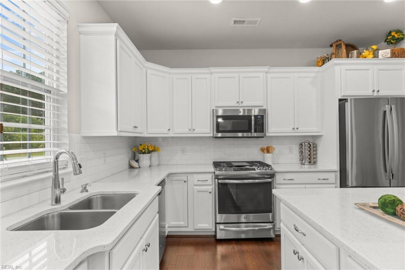 Photo 13 of 37 residential for sale in Suffolk virginia Photo 13 of 37 residential for sale in Suffolk virginia