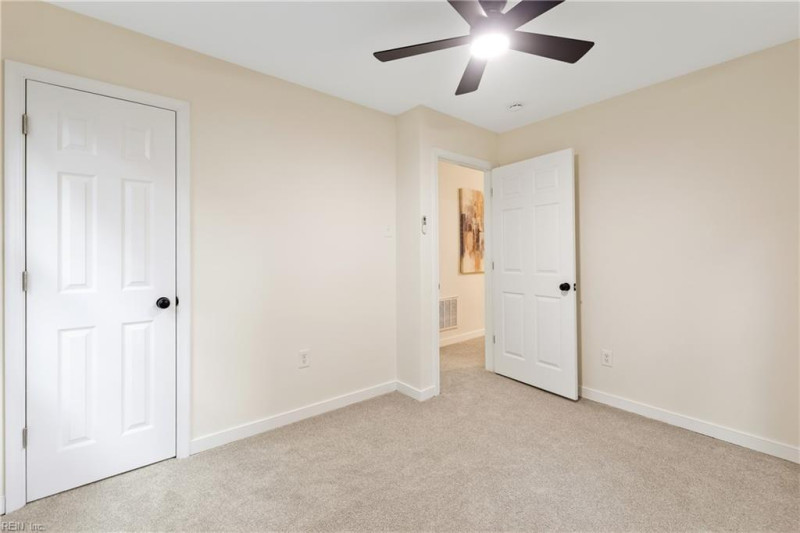 Photo 14 of 21 residential for sale in Hampton virginia